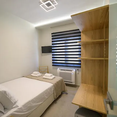 Modern House Katoikia Pyrgos * Pírgos