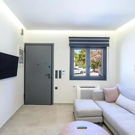 Modern House Katoikia Pyrgos Apartamento