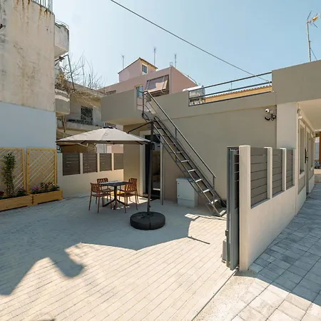 Modern House Katoikia Pyrgos * Pírgos