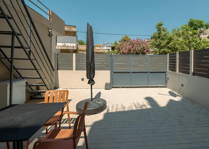 Modern House Katoikia Pyrgos Appartement